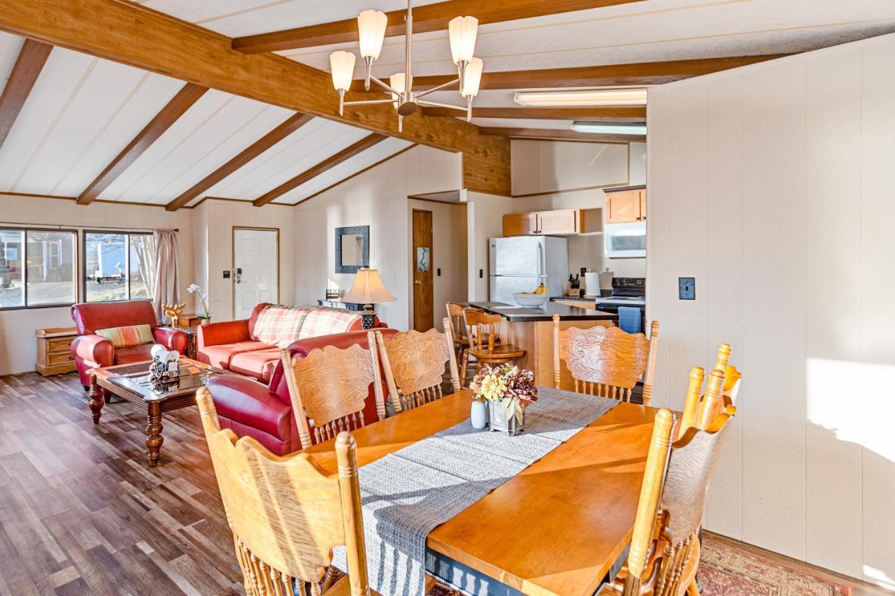 Downtown Harrison Lakefront Getaway 外观 照片