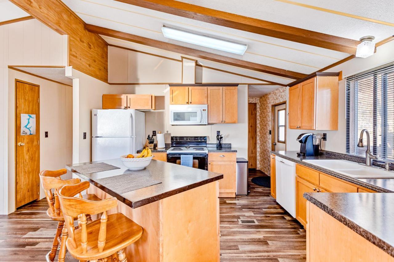 Downtown Harrison Lakefront Getaway 外观 照片