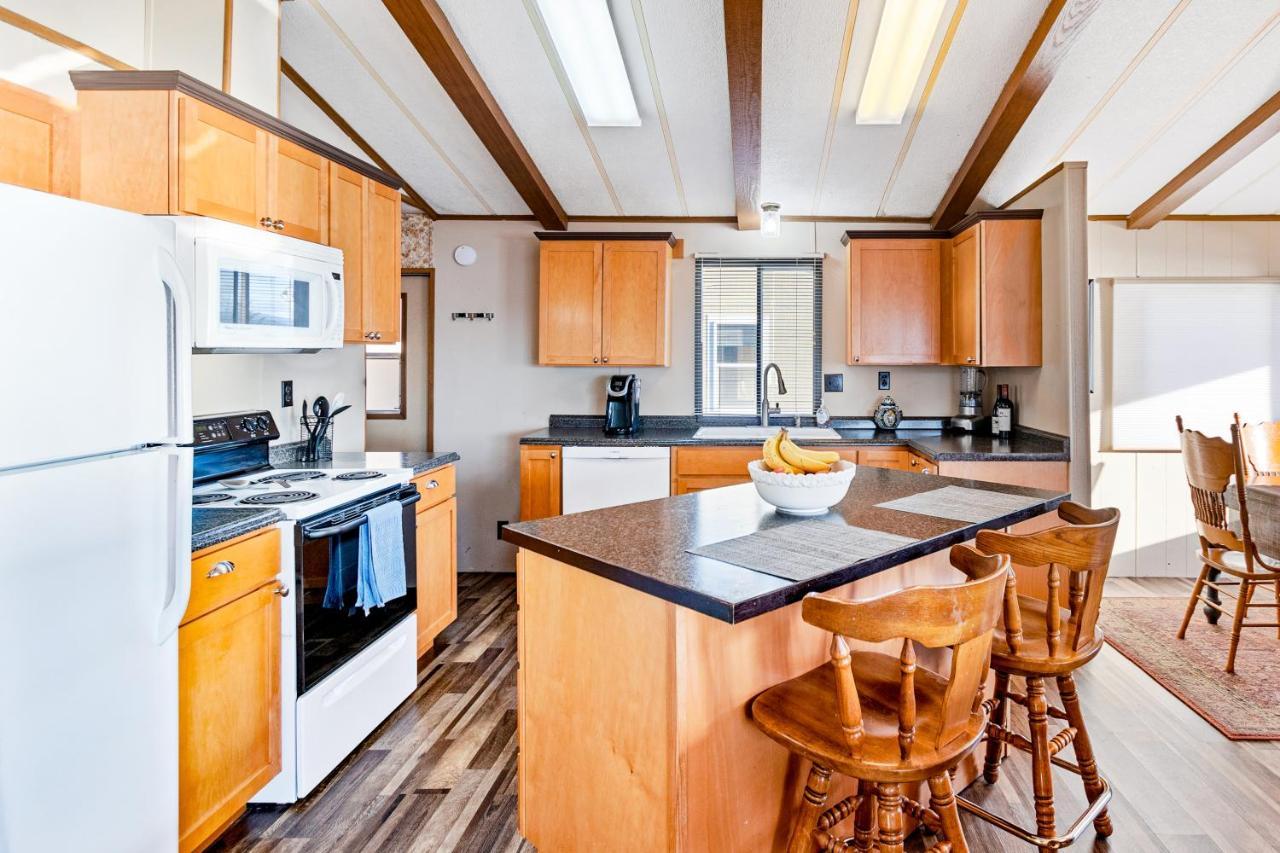 Downtown Harrison Lakefront Getaway 外观 照片